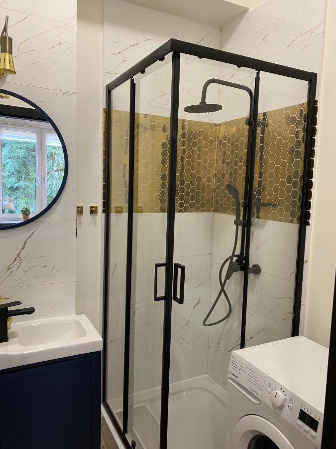 Przytulny I Nowoczesny Apartament Malgosi, 10 Min Pieszo Od Dworca I Galerii Katowice Exteriör bild